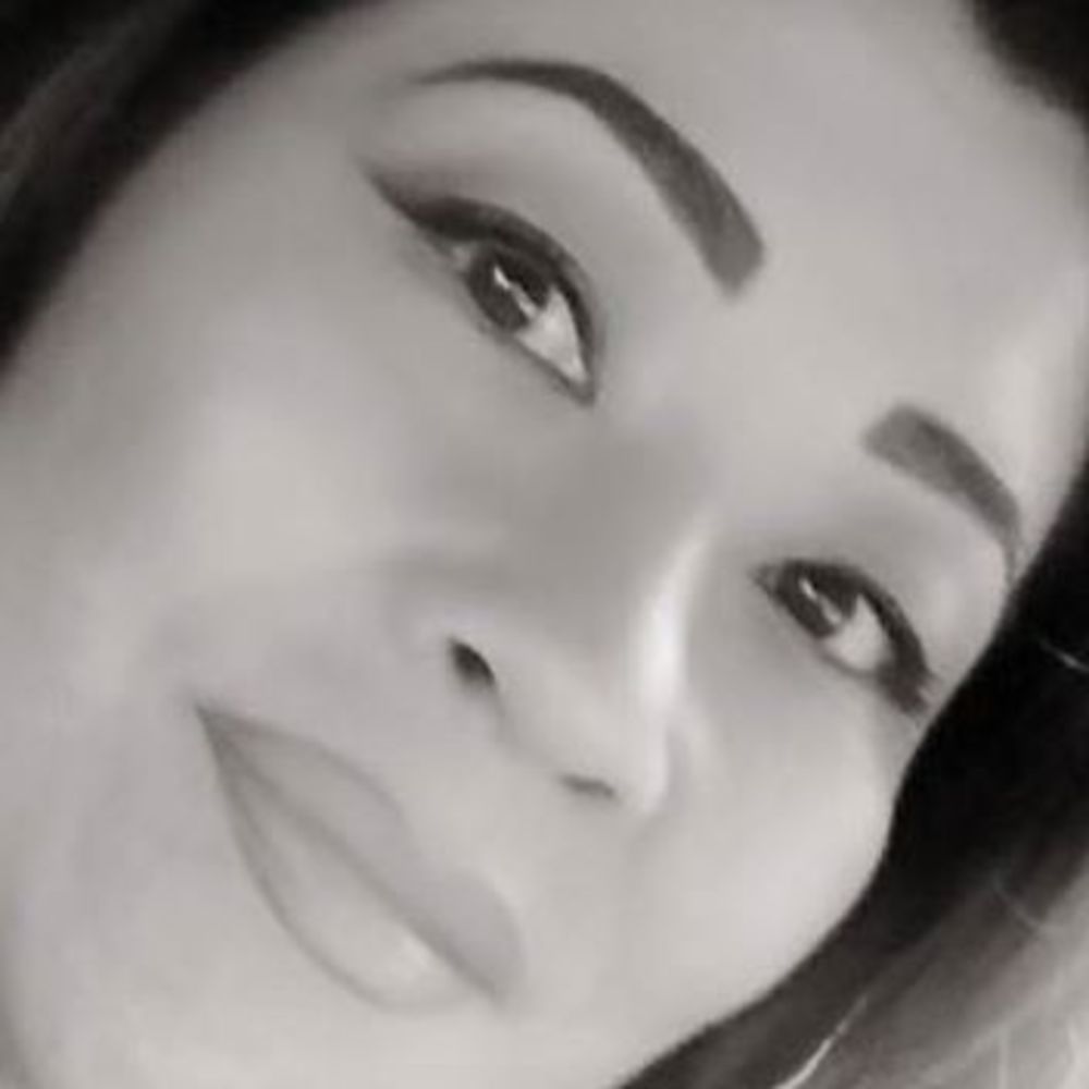 Meet your Posher, Evonne